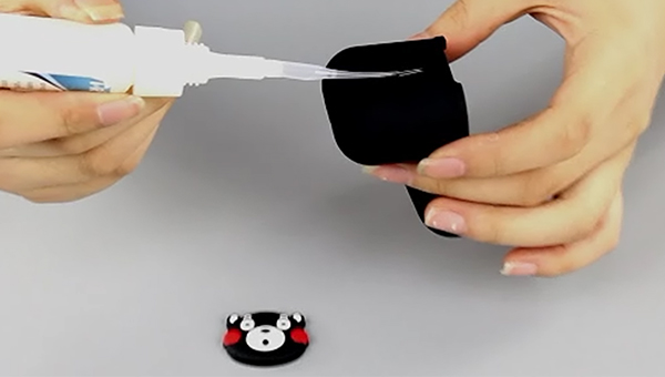 遇到硅胶粘硅胶难题？用ddkebao站硅胶胶水完美解决问题！