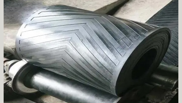 橡胶修补剂有多种用途只用来修补皮带那就太可惜了