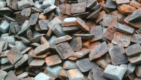 粘生铁开裂用什么胶