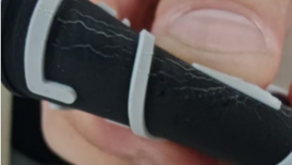 硅胶喷手感油龟裂,HJL-916-3 硅胶喷油处理剂,硅胶喷手感油出现龟裂怎么解决 硅胶喷手感油龟裂,HJL-916-3 硅胶喷油处理剂,硅胶喷手感油出现龟裂怎么解决